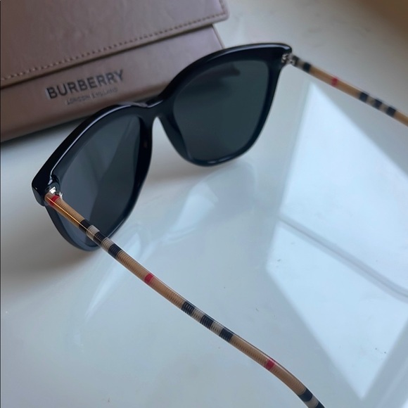 Burberry Clare Black Sunglasses with Case - Picture 3 of 4